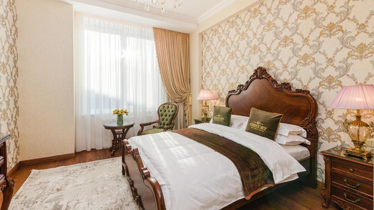 Gregory Boutique Hotel Chisinau Bagian luar foto
