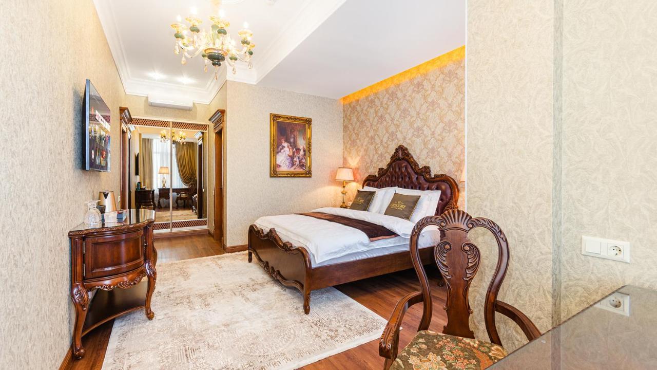 Gregory Boutique Hotel Chisinau Bagian luar foto